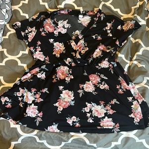 Torrid T shirt size 0